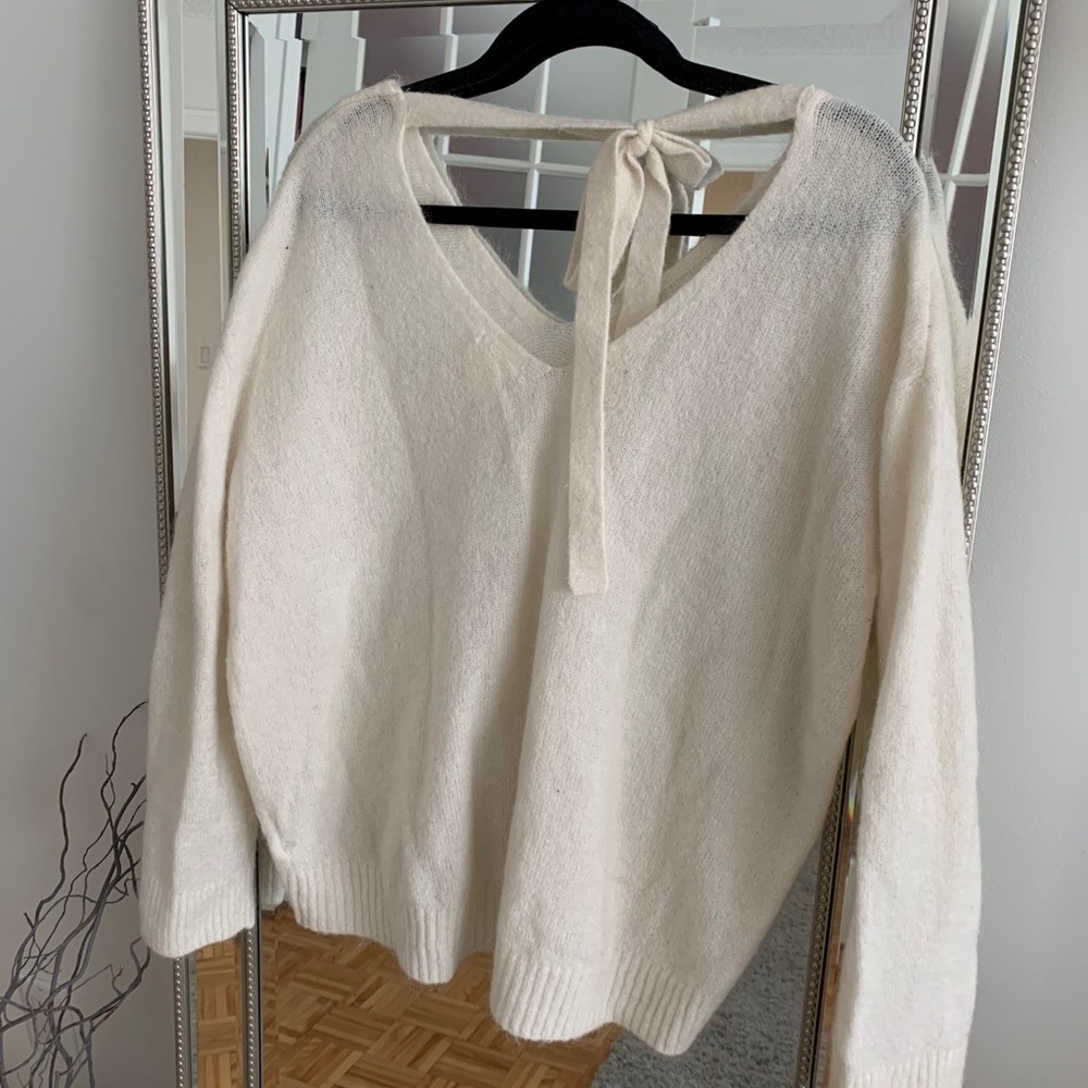 H&M white sweater - Picture 5 of 5